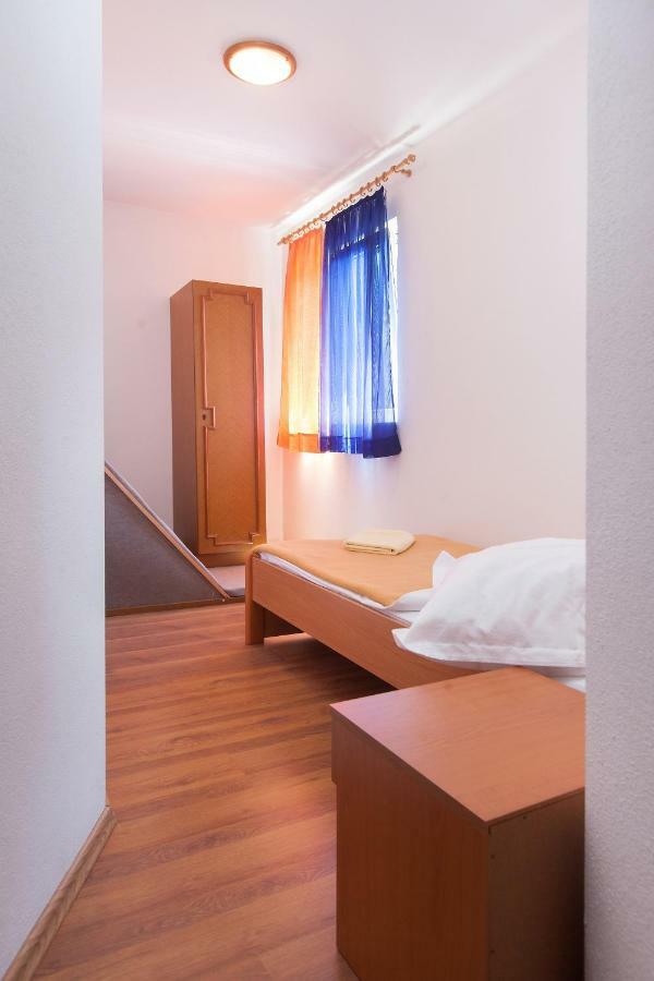 Apartmani Ivica Krzanic Podgora Buitenkant foto